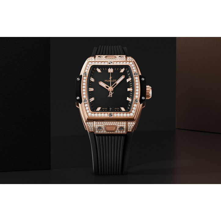 Spirit of Big Bang King Gold Pavé 39 mm