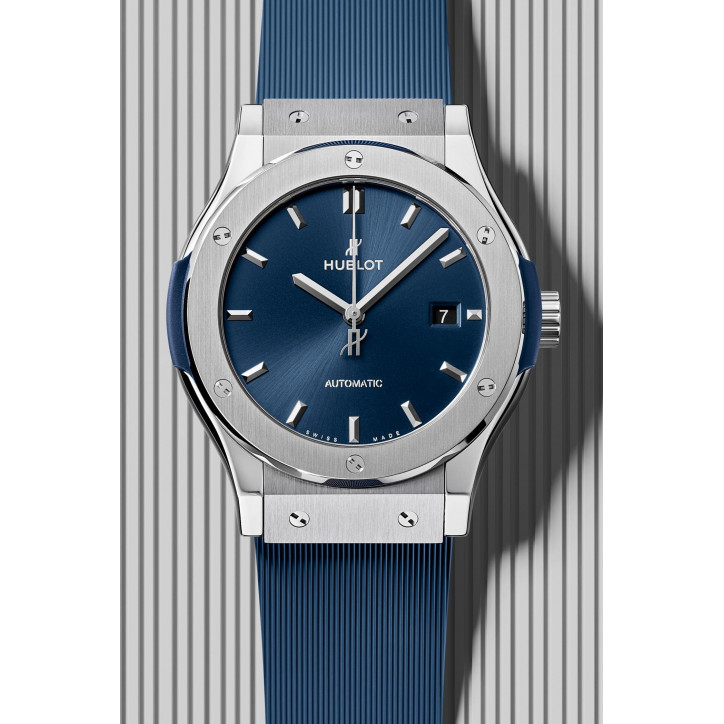 Classic Fusion Titanium Blue 42 mm