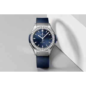 Classic Fusion Titanium Blue Diamonds 38 mm