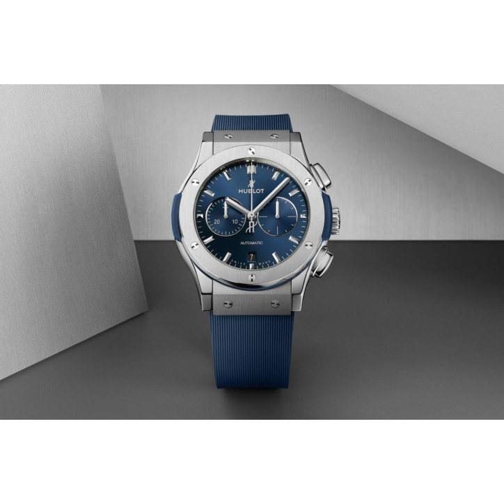 Classic Fusion Chronograph Titanium Blue 42 mm