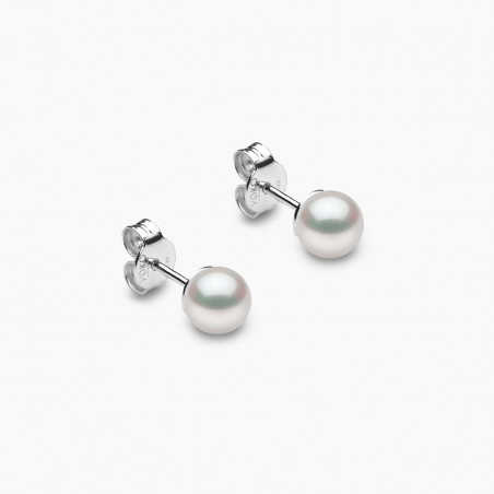 Classic 18K Gold Freshwater Pearl Stud Earrings