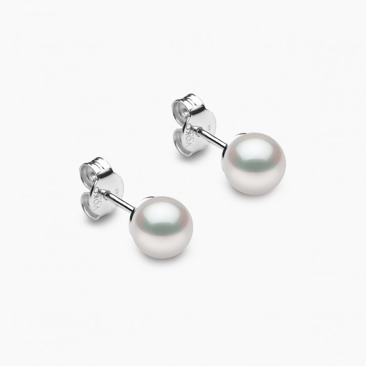 Classic 18K Gold Freshwater Pearl Stud Earrings