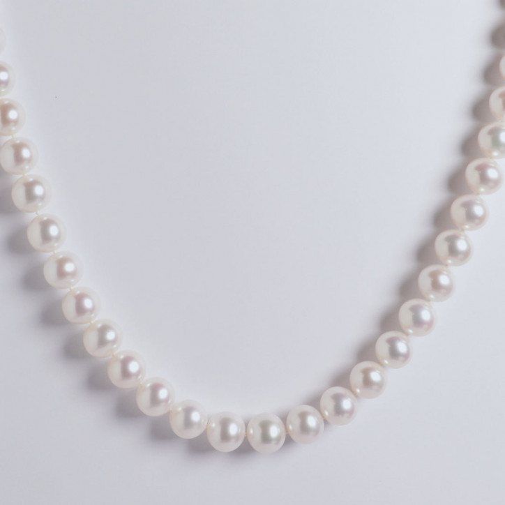 Classic 18K Gold Freshwater Pearl Necklace