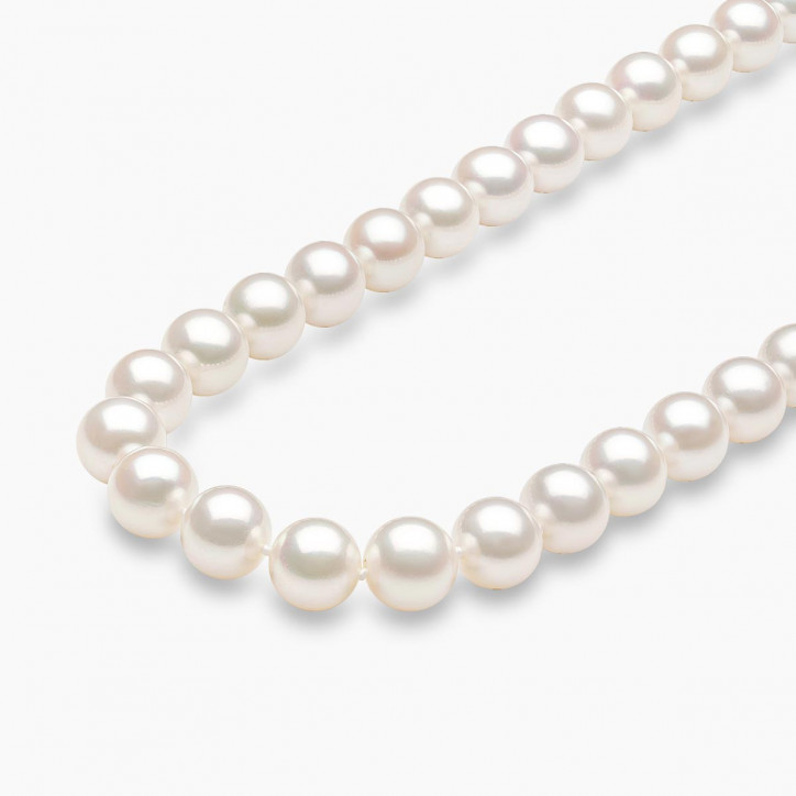 Classic 18K Gold Freshwater Pearl Necklace