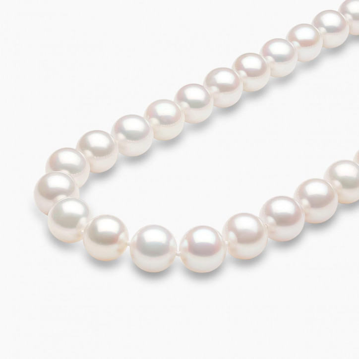 Classic 18K Gold Freshwater Pearl Necklace