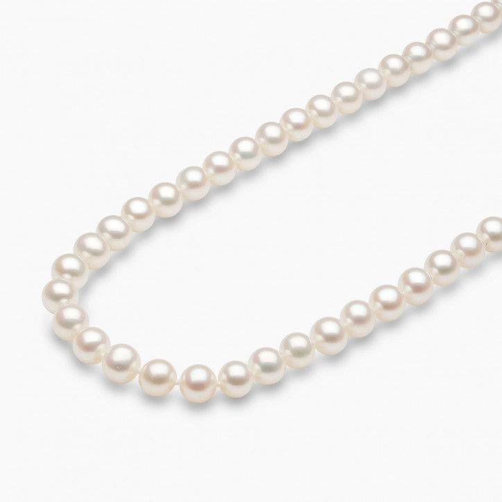 Classic 18K Gold Freshwater Pearl Necklace