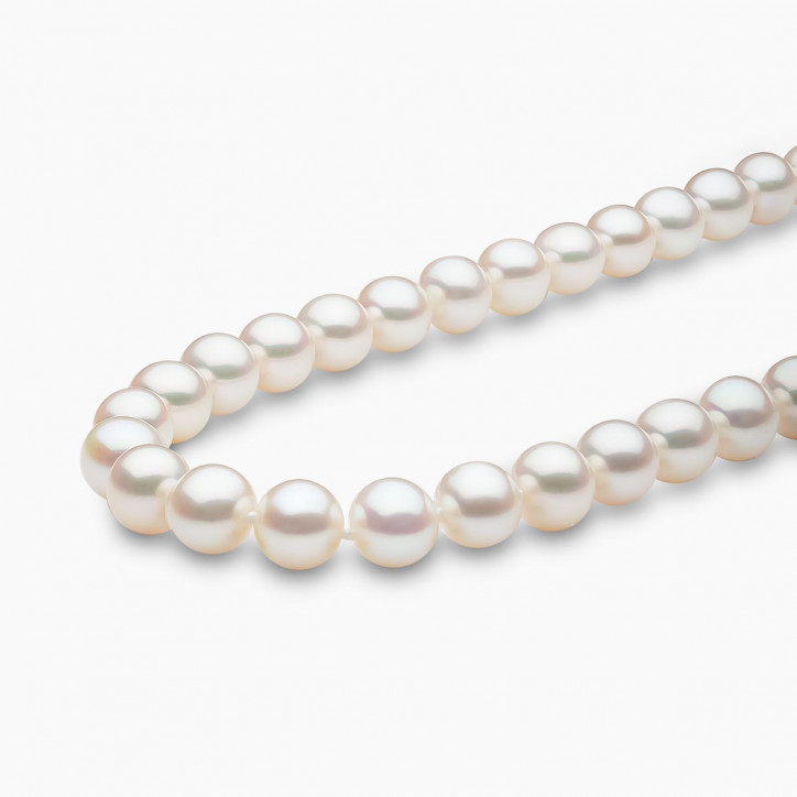 Classic 18K Gold Freshwater Pearl Necklace