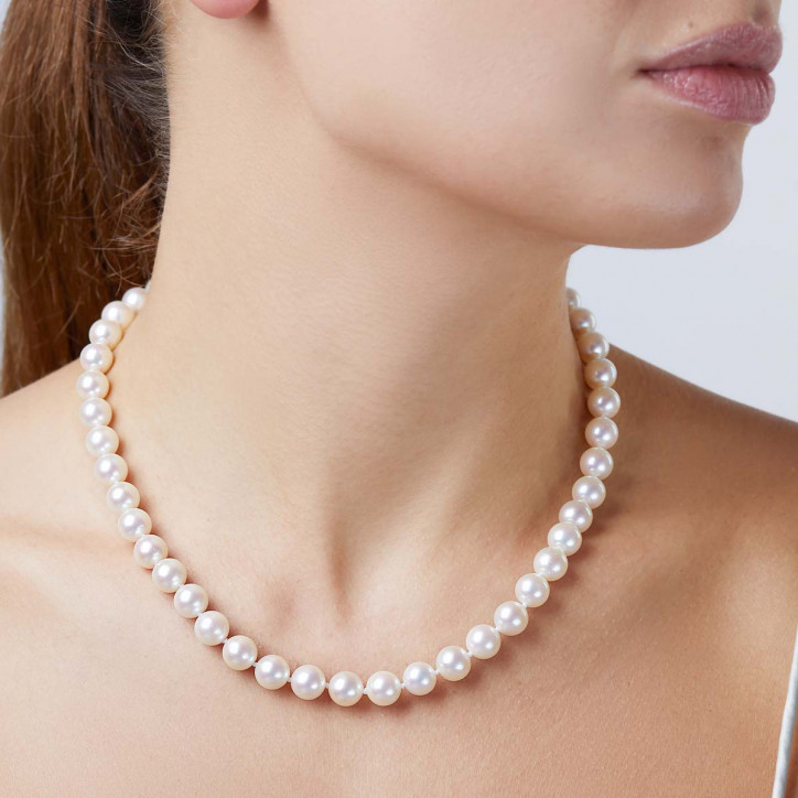 Classic 18K Gold Freshwater Pearl Necklace