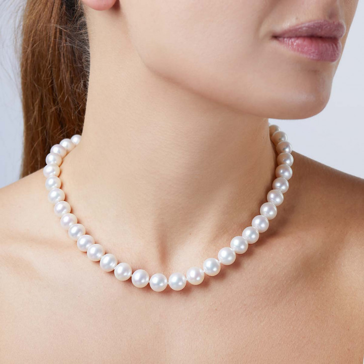 Classic 18K Gold Freshwater Pearl Necklace