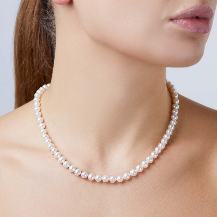 Classic 18K Gold Freshwater Pearl Necklace