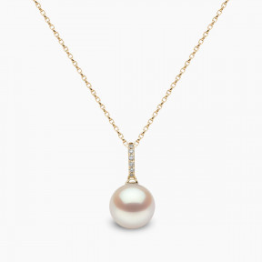 Classic 18K Gold Freshwater Pearl Pendant