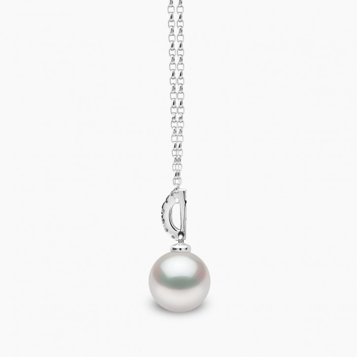 Classic 18K Gold Freshwater Pearl Pendant