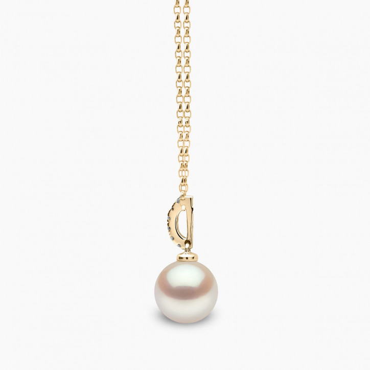 Classic 18K Gold Freshwater Pearl Pendant