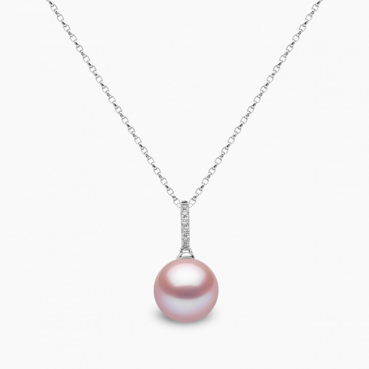 Classic 18K Gold Freshwater Pearl Pendant