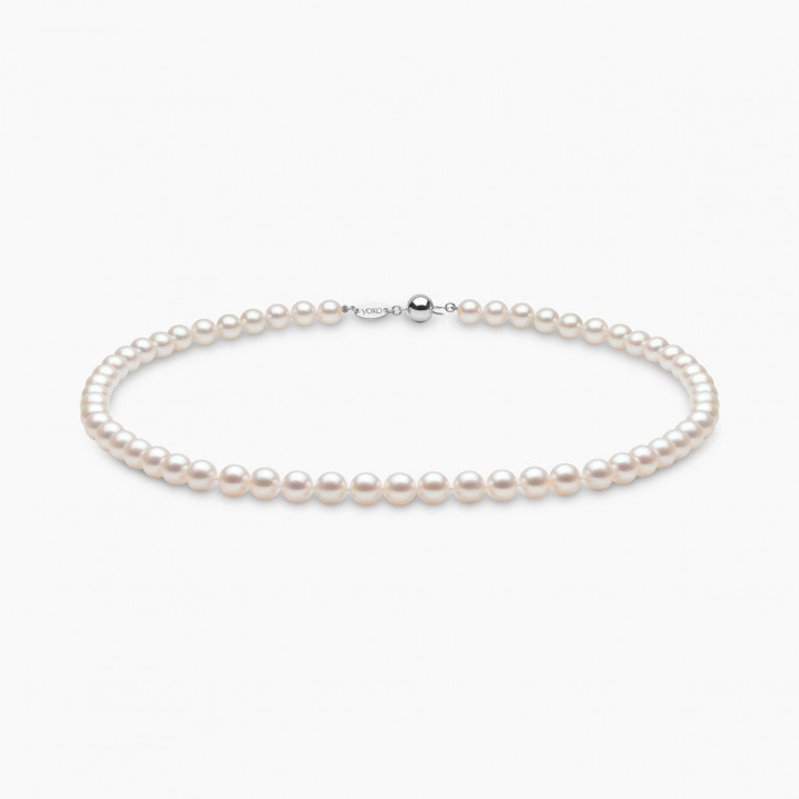 Classic 18K Gold AA Akoya Pearl Necklace