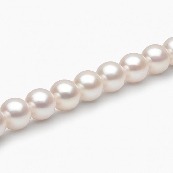 Classic 18K Gold AA Akoya Pearl Necklace