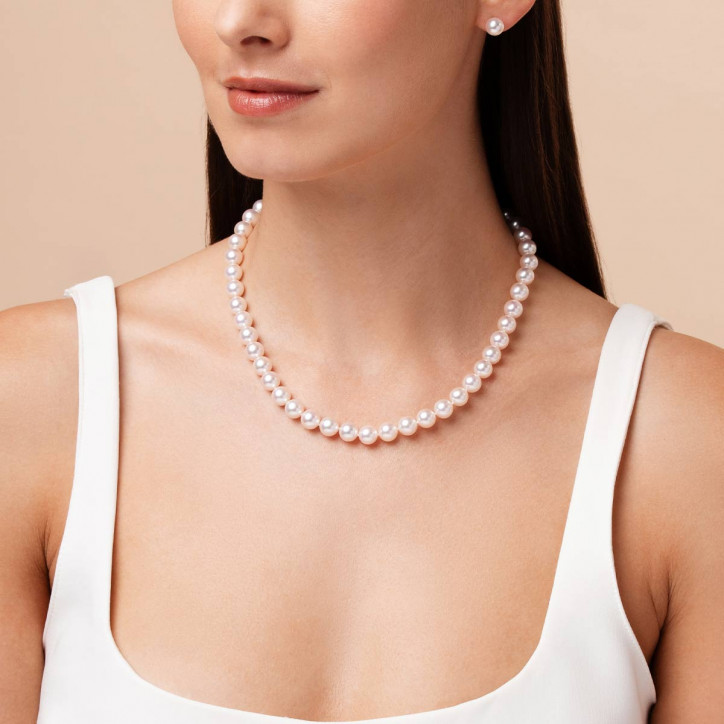 Classic 18K Gold AA Akoya Pearl Necklace