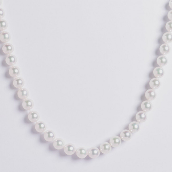 Classic 18K Gold AAA Akoya Pearl Necklace