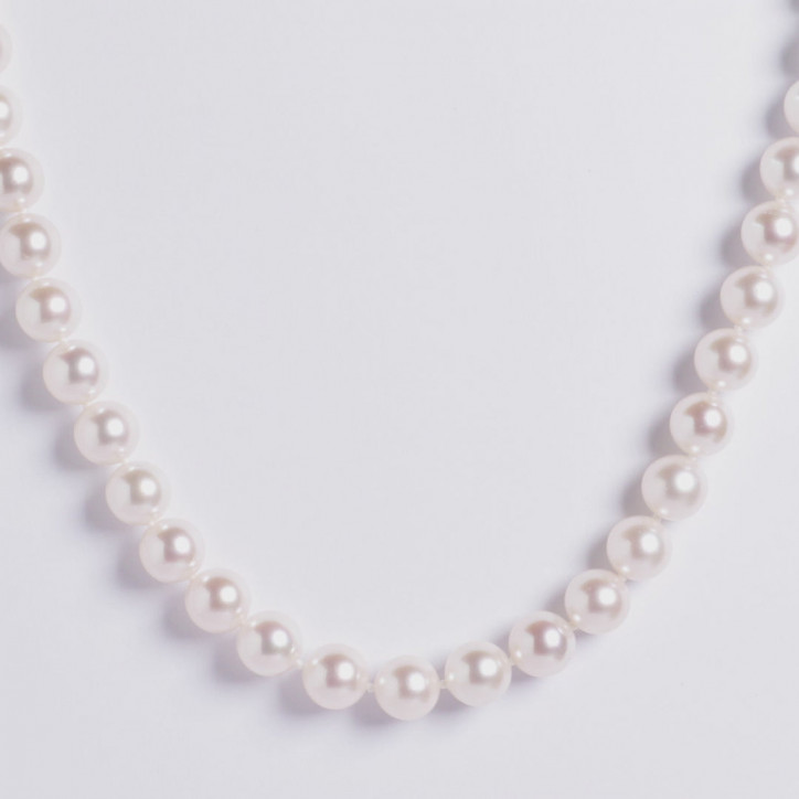 Classic 18K Gold AAA Akoya Pearl Necklace