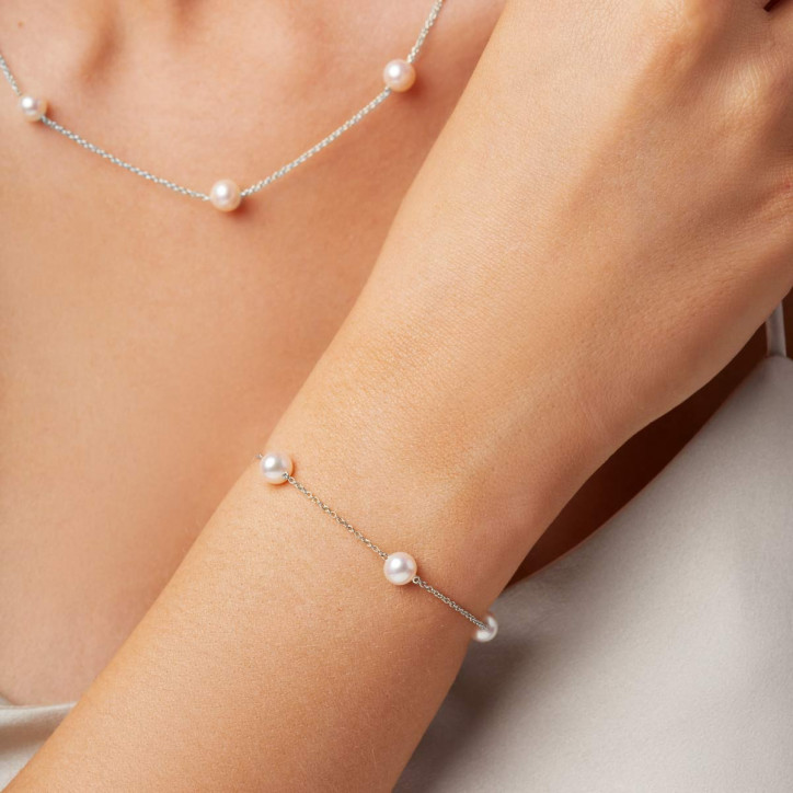 Classic 18K Gold Freshwater Pearl Bracelet