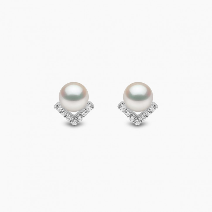 Trend 18K Gold Freshwater Pearl And Diamond V Stud Earrings