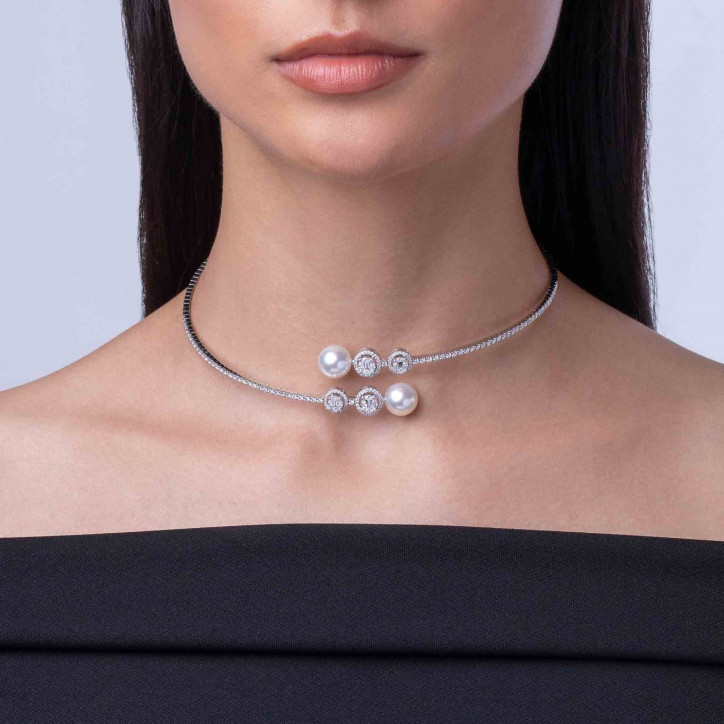 Glitz 18K Gold South Sea Pearl and Diamond Choker Necklace