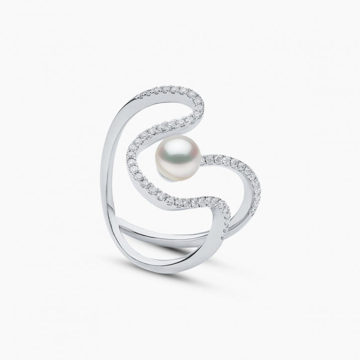 Baby Glitz 18K Gold Diamond Pavé and Pearl Curve Ring