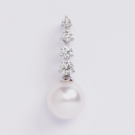 Diamond Classic 18K Gold Pearl Descending Diamond Earrings