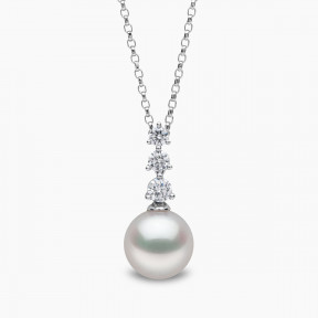 Diamond Classic 18K Gold Pearl Triple Diamond Pendant