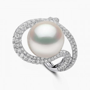 Duchess 18K Gold South Sea Pearl and Diamond Curve Ring