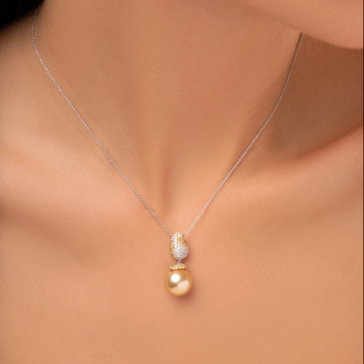 Sunrise 18K Gold South Sea Pearl Diamond Drop Pendant