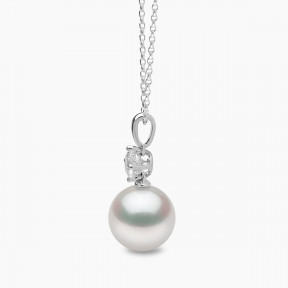 Classic 18K Gold South Sea Pearl and 0.50ct Diamond Pendant