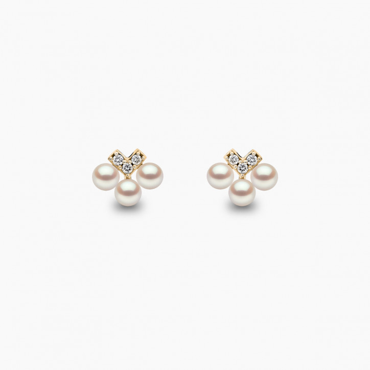 Sleek 18K Gold Pearl and Diamond V Stud Earrings