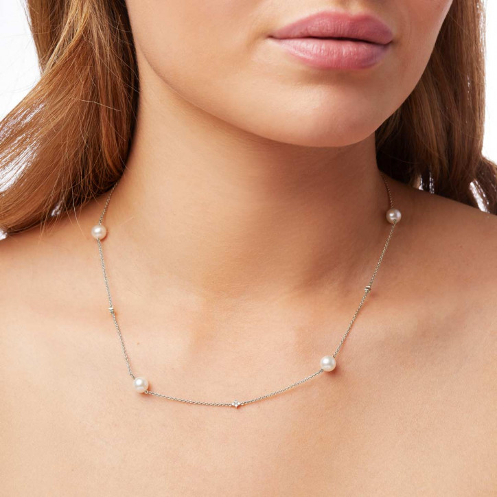 Classic 18K Gold Akoya Pearl Necklace