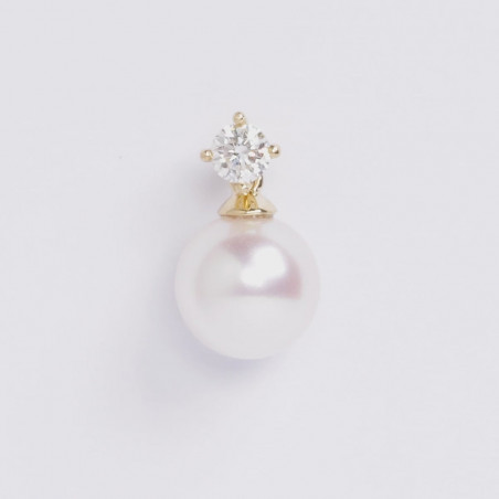 Classic 18K Gold Akoya Pearl and 0.20ct Diamond Earrings