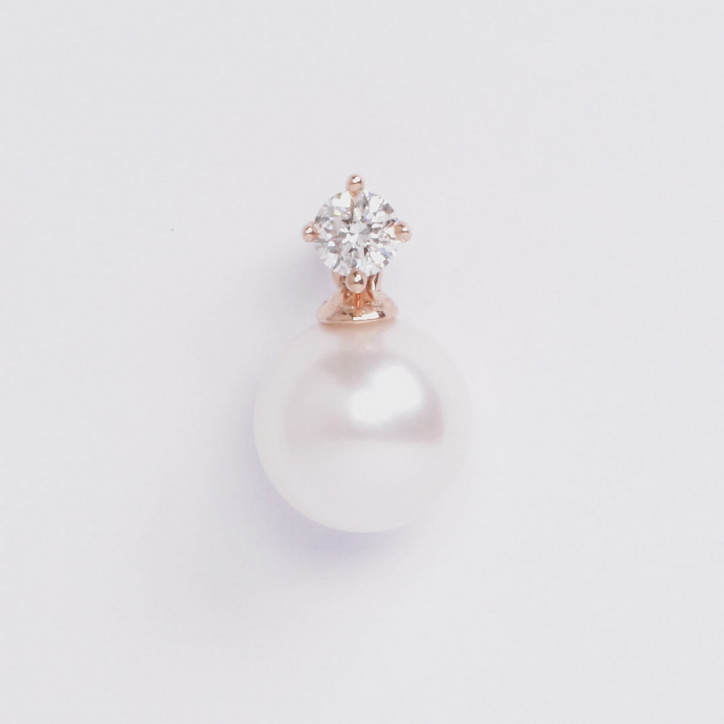 Classic 18K Gold Akoya Pearl and 0.20ct Diamond Earrings