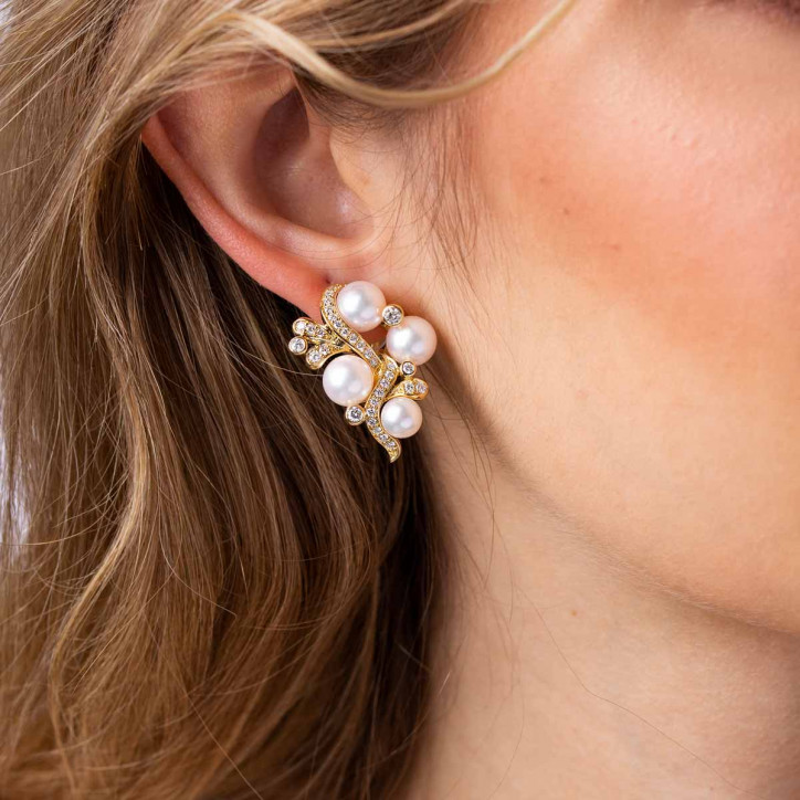 Raindrop 18K Gold Akoya Pearl and Diamond Ripple Earrings