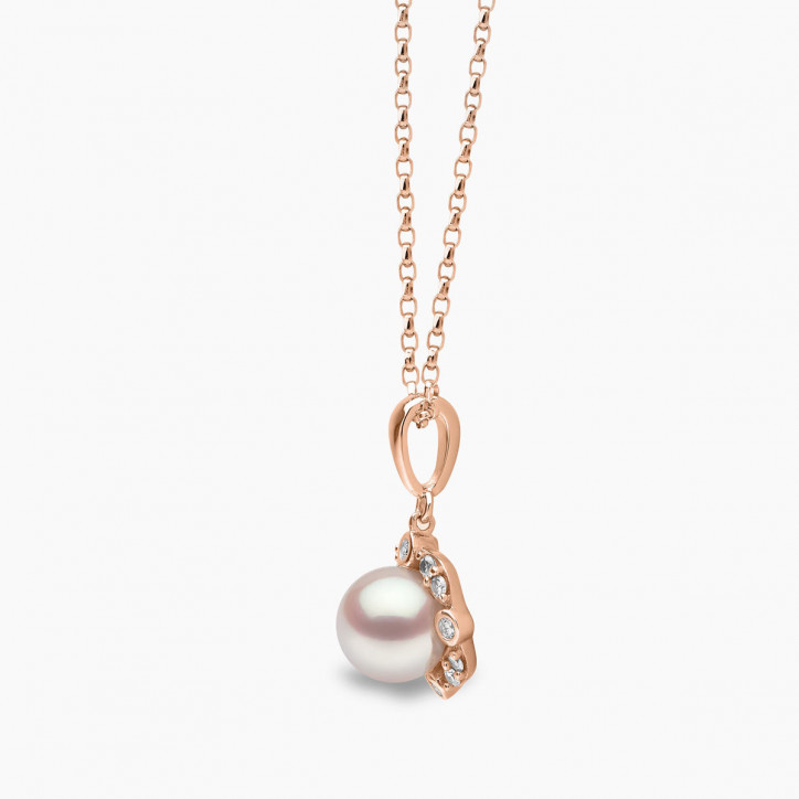 Trend 18K Gold Freshwater Pearl and Multi Diamond Halo Pendant