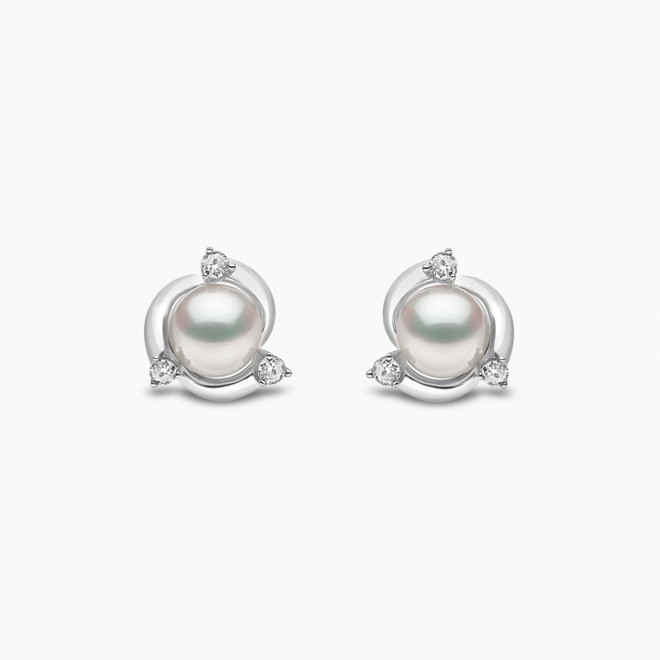 Trend 18K Gold Freshwater Pearl And Round Diamond Stud Earrings