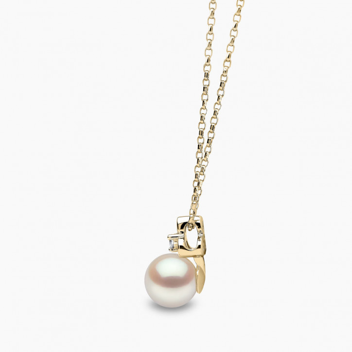 Trend 18K Gold Freshwater Pearl and Mini Diamond Motif Pendant