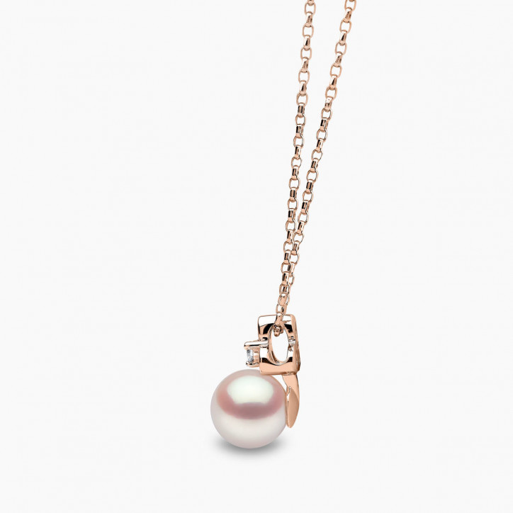 Trend 18K Gold Freshwater Pearl and Mini Diamond Motif Pendant