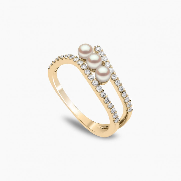 Sleek 18K Gold Triple Pearl and Diamond Ring