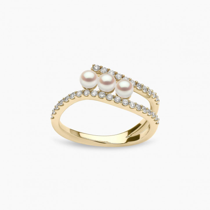 Sleek 18K Gold Triple Pearl and Diamond Ring