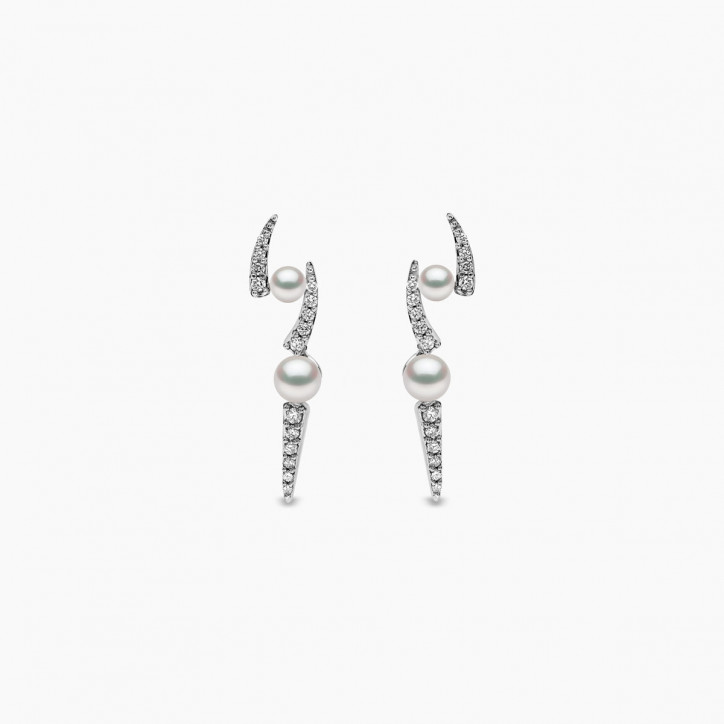 Sleek 18K Gold Pearl and Diamond Lightening Bolt Earrings