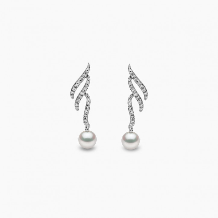 Sleek 18K Gold Akoya Pearl and Diamond Motif Earrings