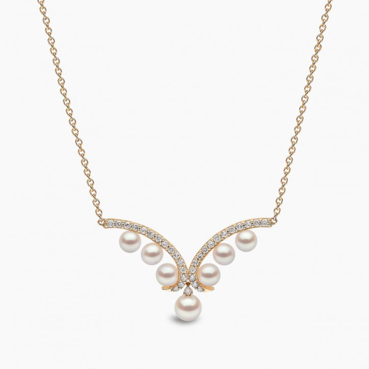 Sleek 18K Gold Pearl and Diamond Curve V Necklace