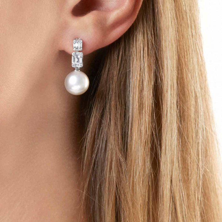 Starlight 18K Gold Pearl and Diamond Drop Lunar Earrings