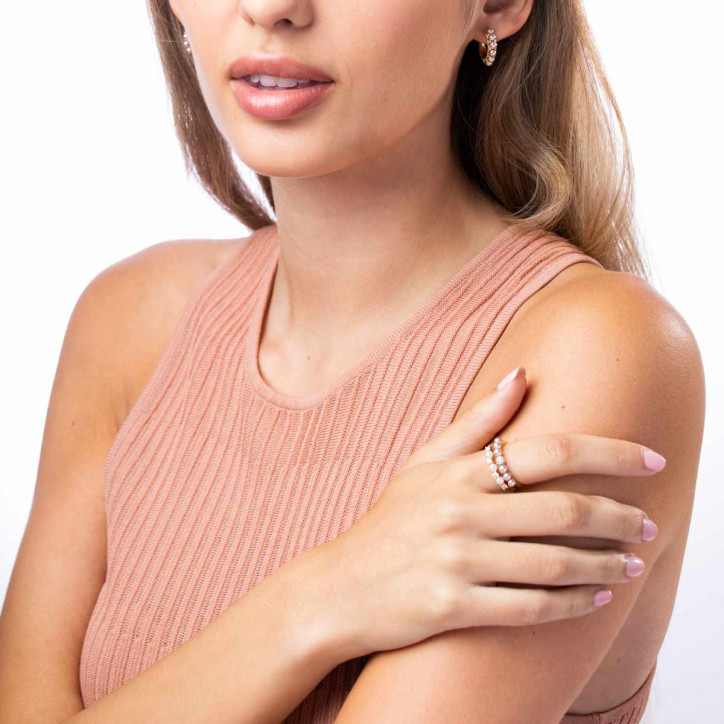 Eclipse 18K Gold Pearl and Diamond Signature Ring Eclipse 18K Gold Pearl and Diamond Signature Ring
