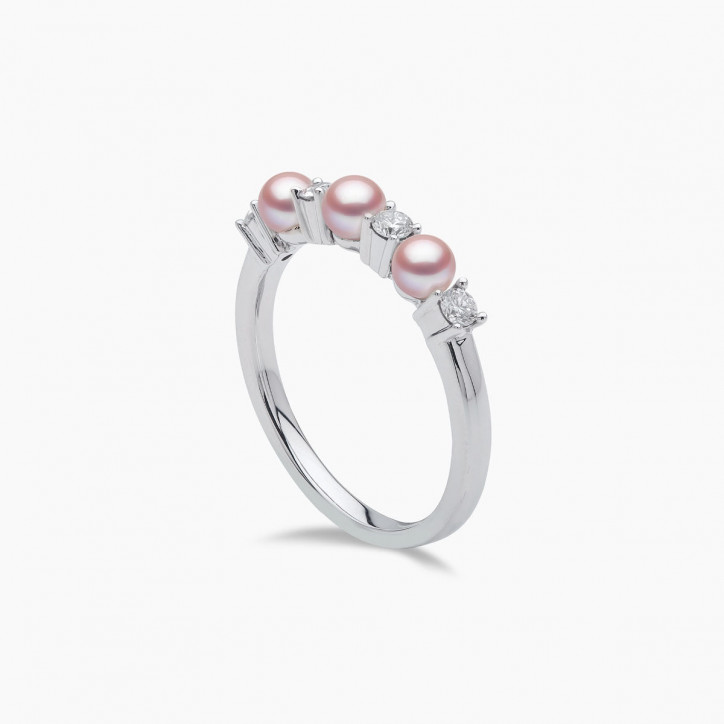 Eclipse 18K Gold Pearl and Diamond Signature Ring Eclipse 18K Gold Pearl and Diamond Signature Ring