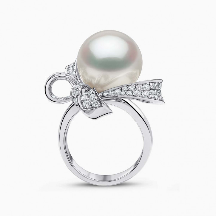 Duchess 18K Gold South Sea Pearl and Diamond Bow Ring Duchess 18K Gold South Sea Pearl and Diamond Bow Ring